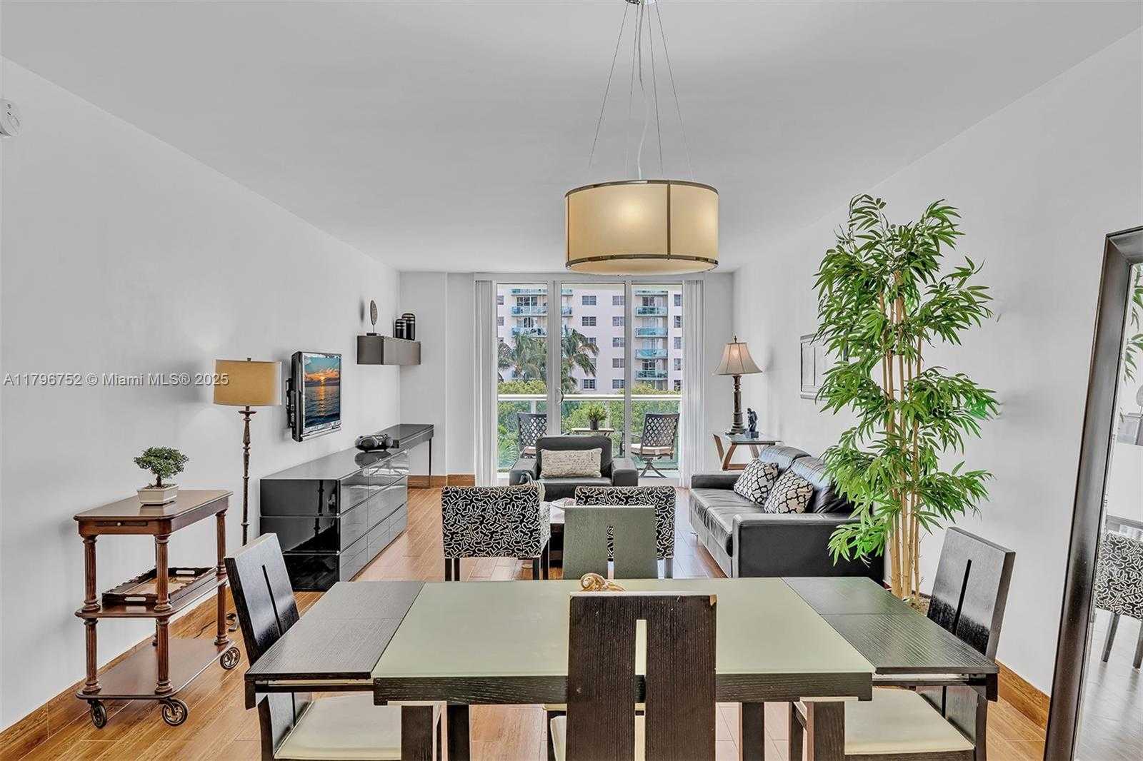 Small Image of 19380 COLLINS AVE #409, Sunny Isles Beach Number 24