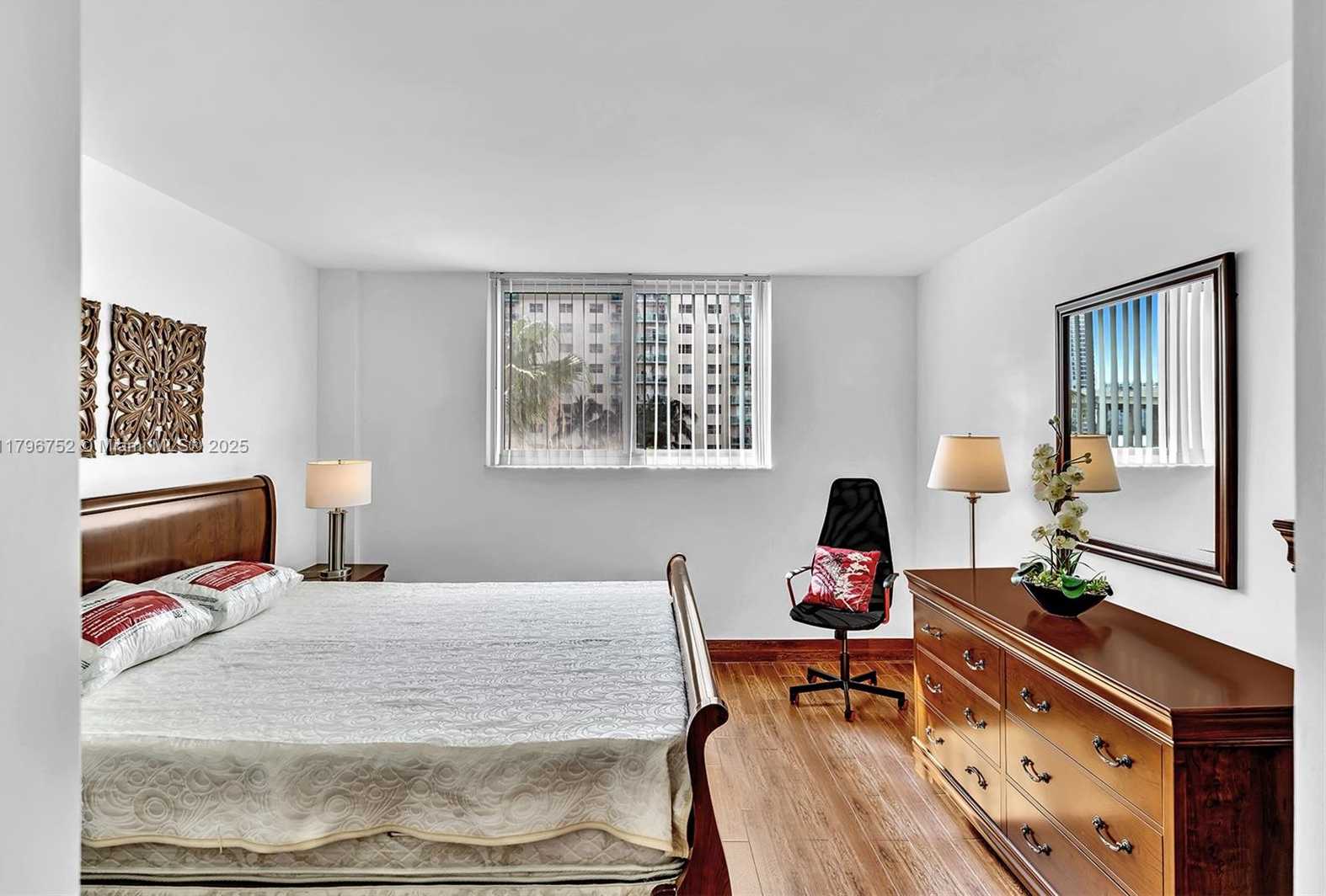 Small Image of 19380 COLLINS AVE #409, Sunny Isles Beach Number 39