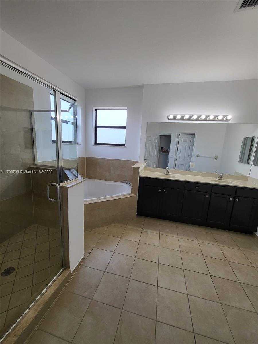 Small Image of 11729 SOUTH WEST 236TH ST, Homestead Number 17