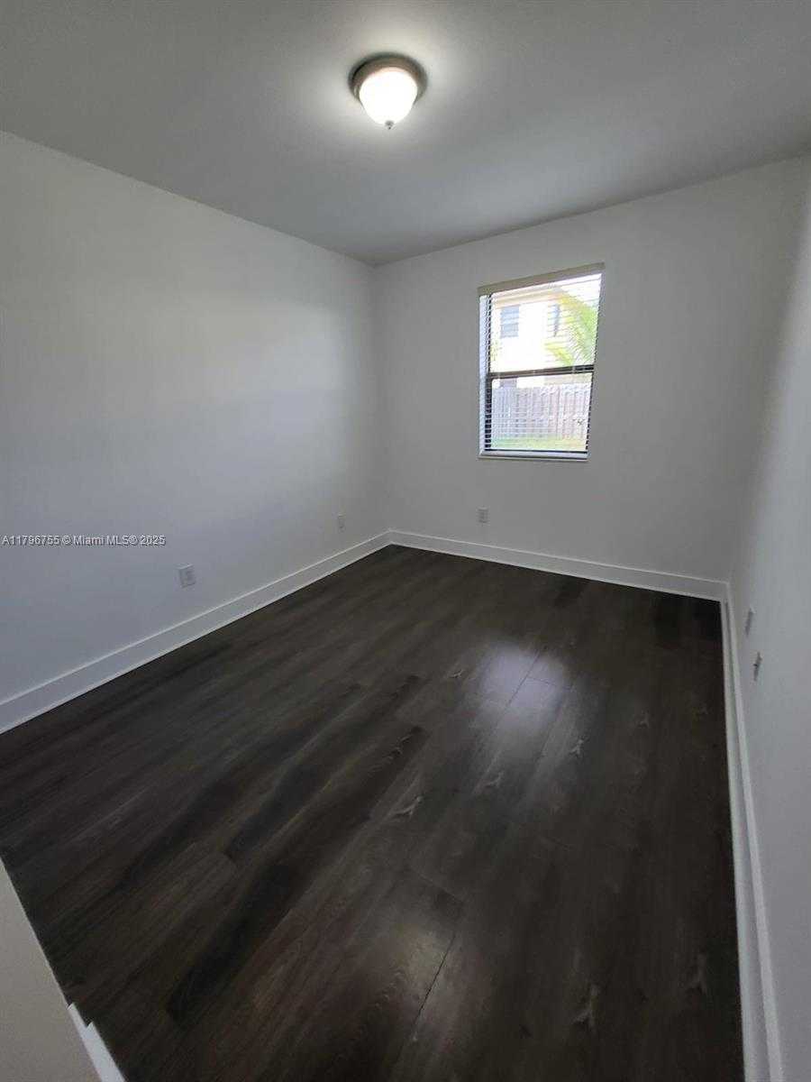 Small Image of 11729 SOUTH WEST 236TH ST, Homestead Number 21