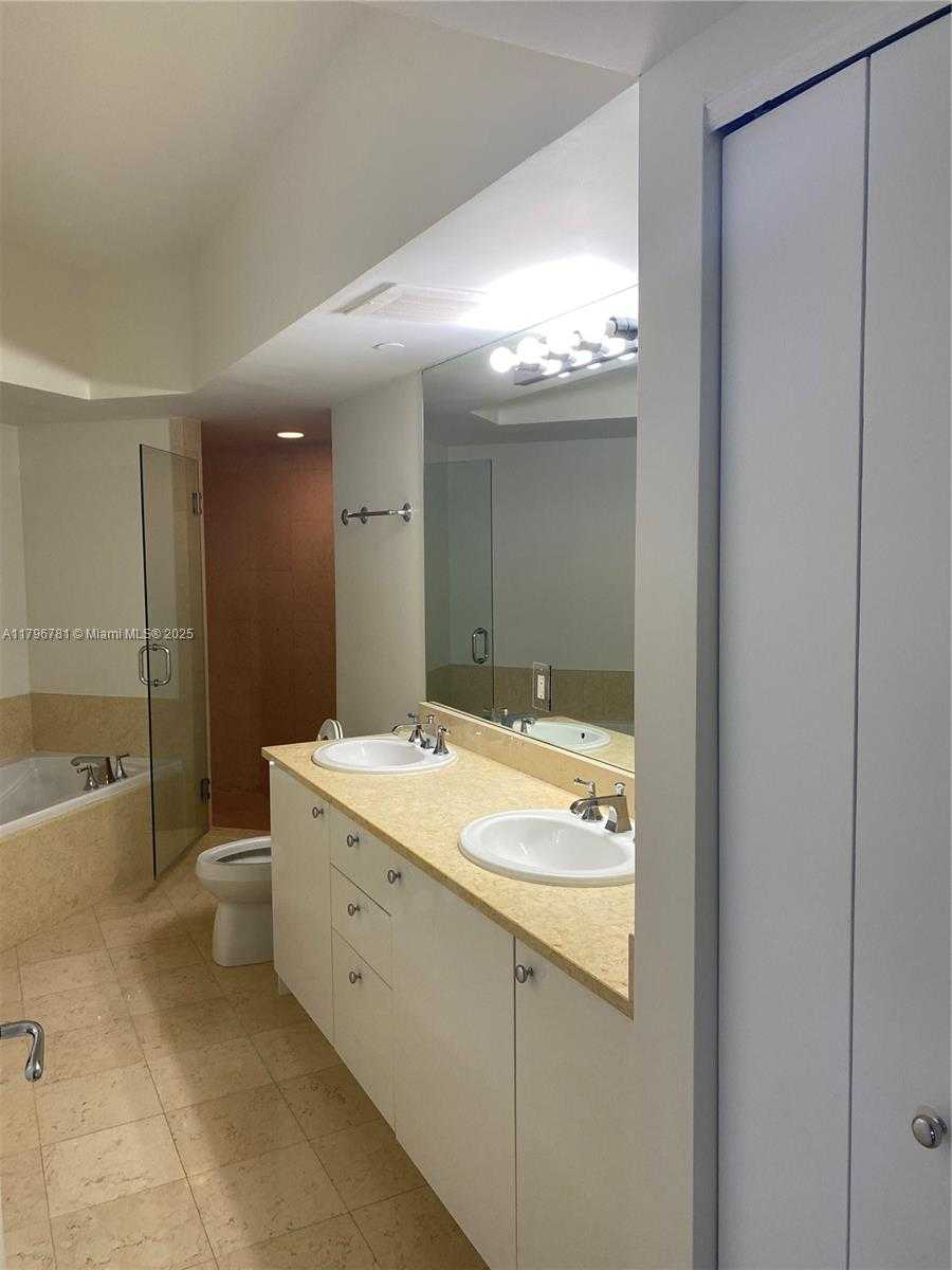 Small Image of 19900 EAST COUNTRY CLUB DR #1002, Aventura Number 15