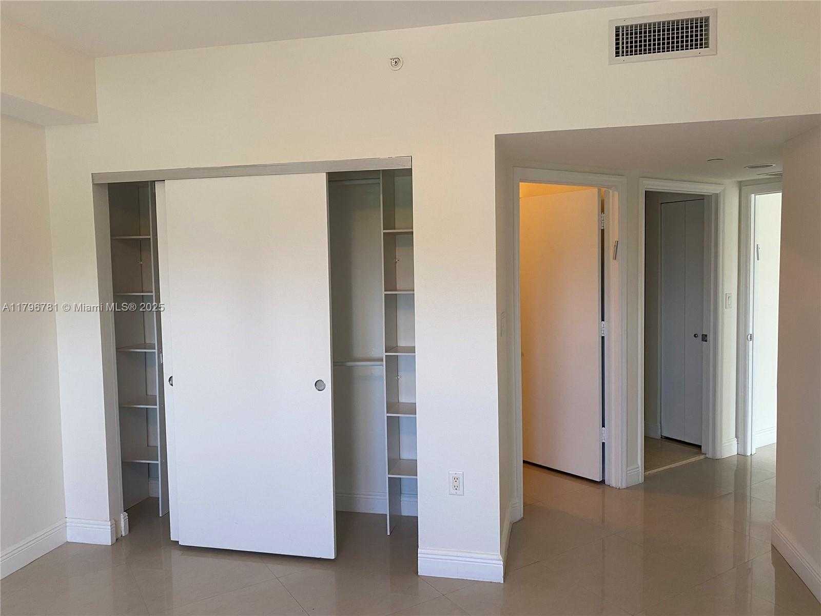 Small Image of 19900 EAST COUNTRY CLUB DR #1002, Aventura Number 21