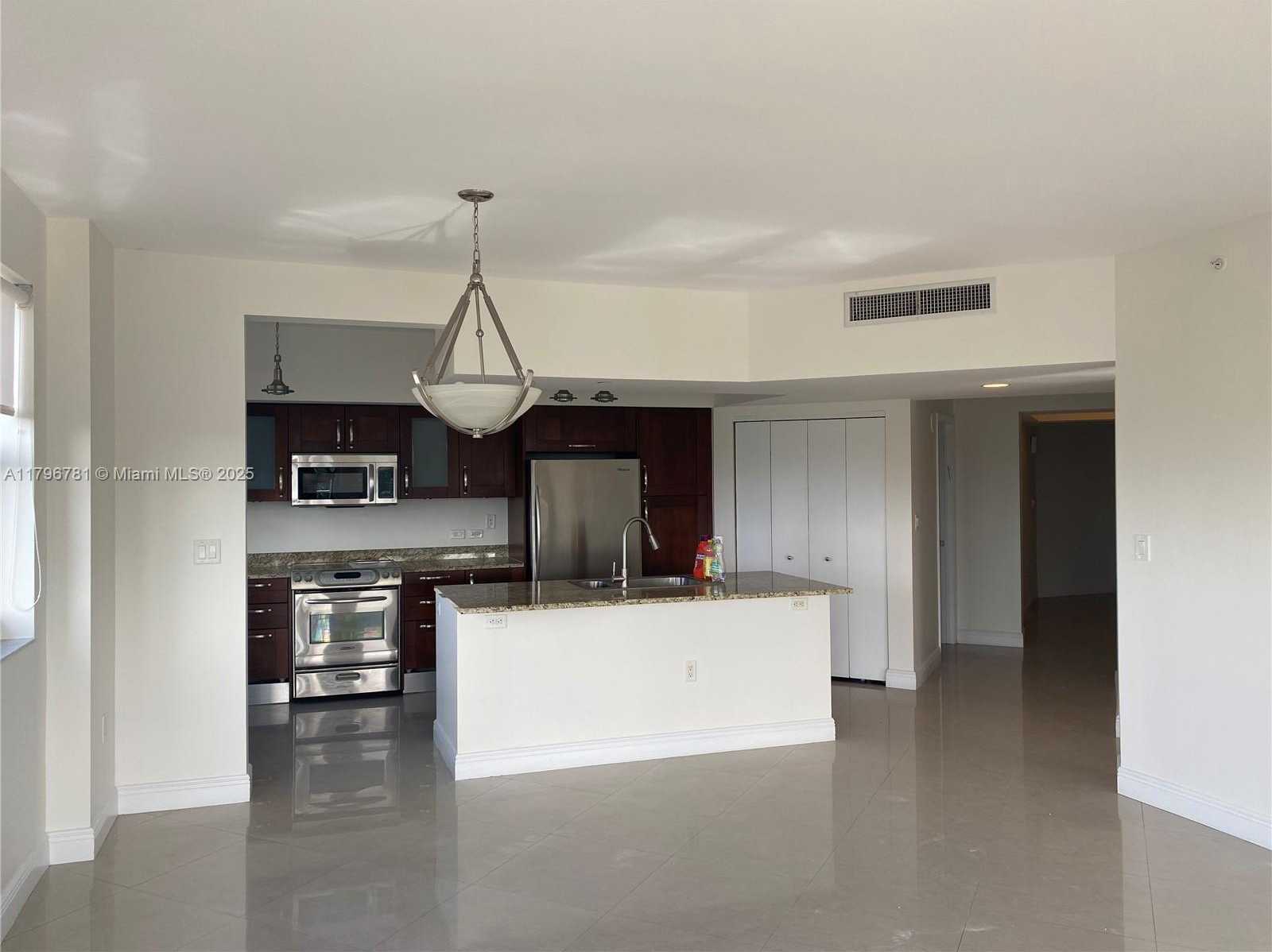 Small Image of 19900 EAST COUNTRY CLUB DR #1002, Aventura Number 39