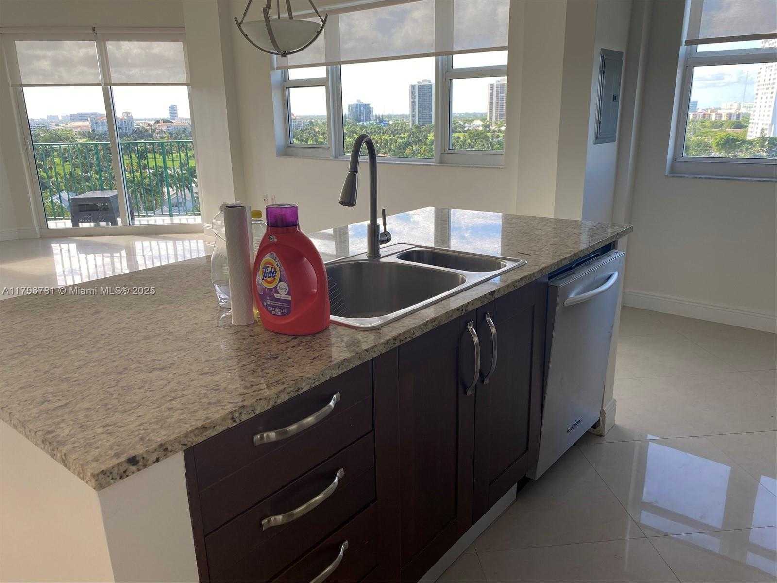Small Image of 19900 EAST COUNTRY CLUB DR #1002, Aventura Number 41