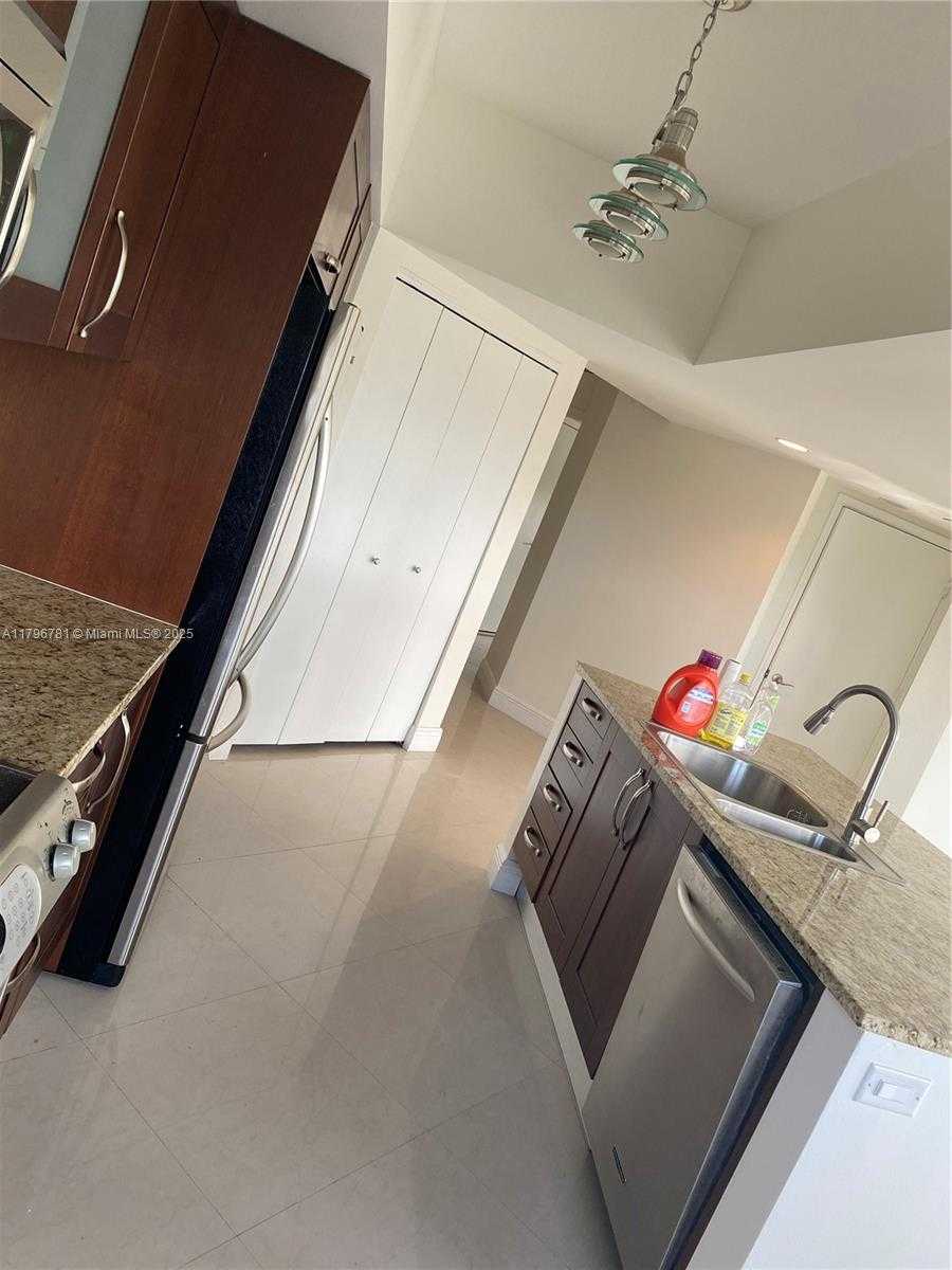 Small Image of 19900 EAST COUNTRY CLUB DR #1002, Aventura Number 42
