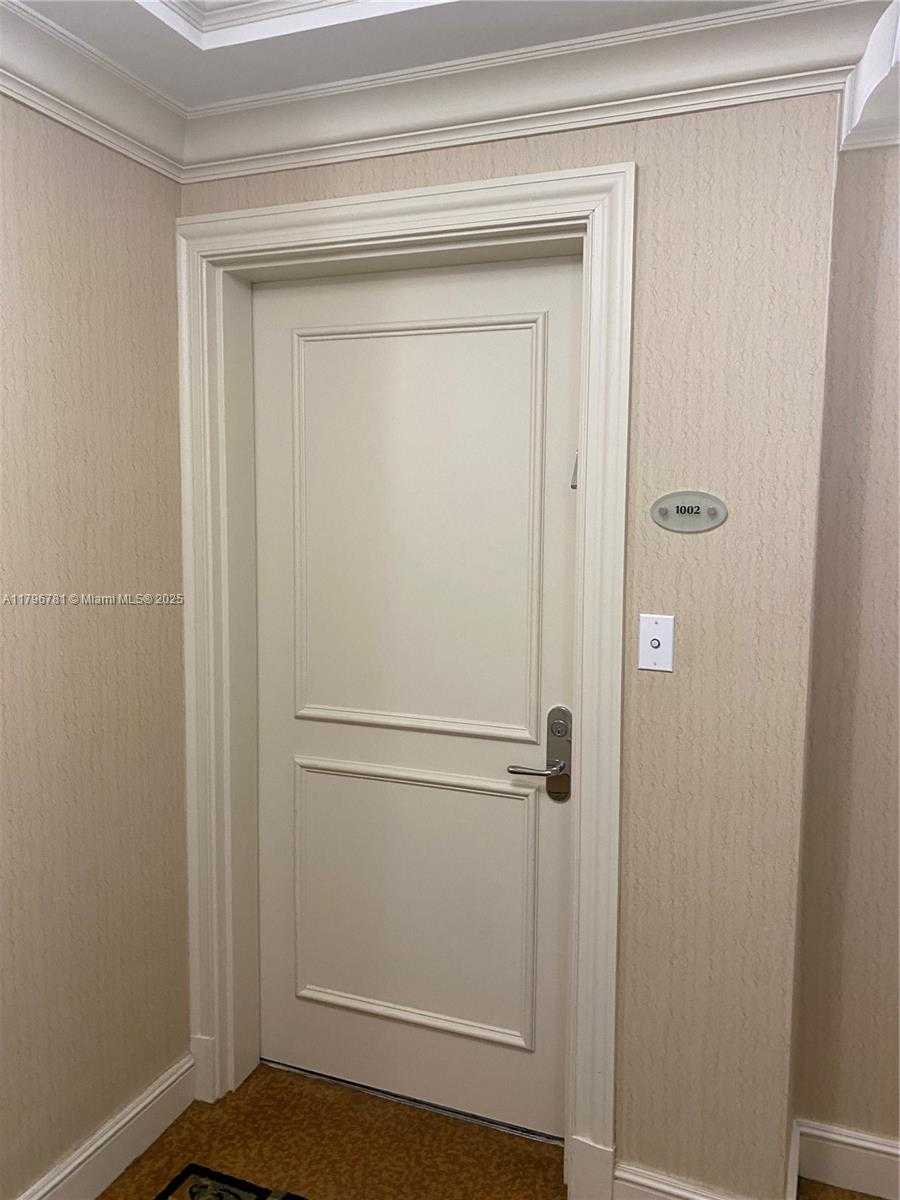 Small Image of 19900 EAST COUNTRY CLUB DR #1002, Aventura Number 6
