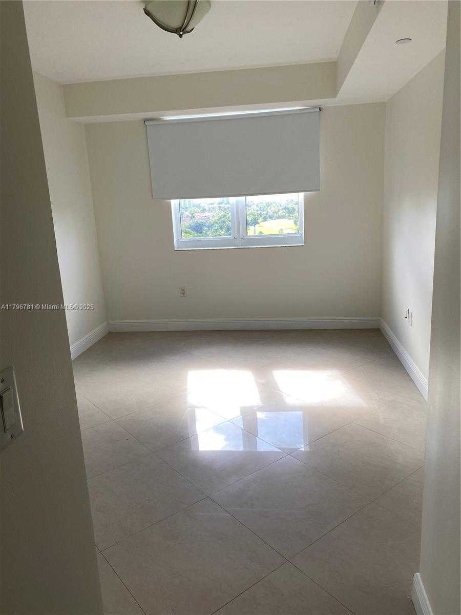 Small Image of 19900 EAST COUNTRY CLUB DR #1002, Aventura Number 7