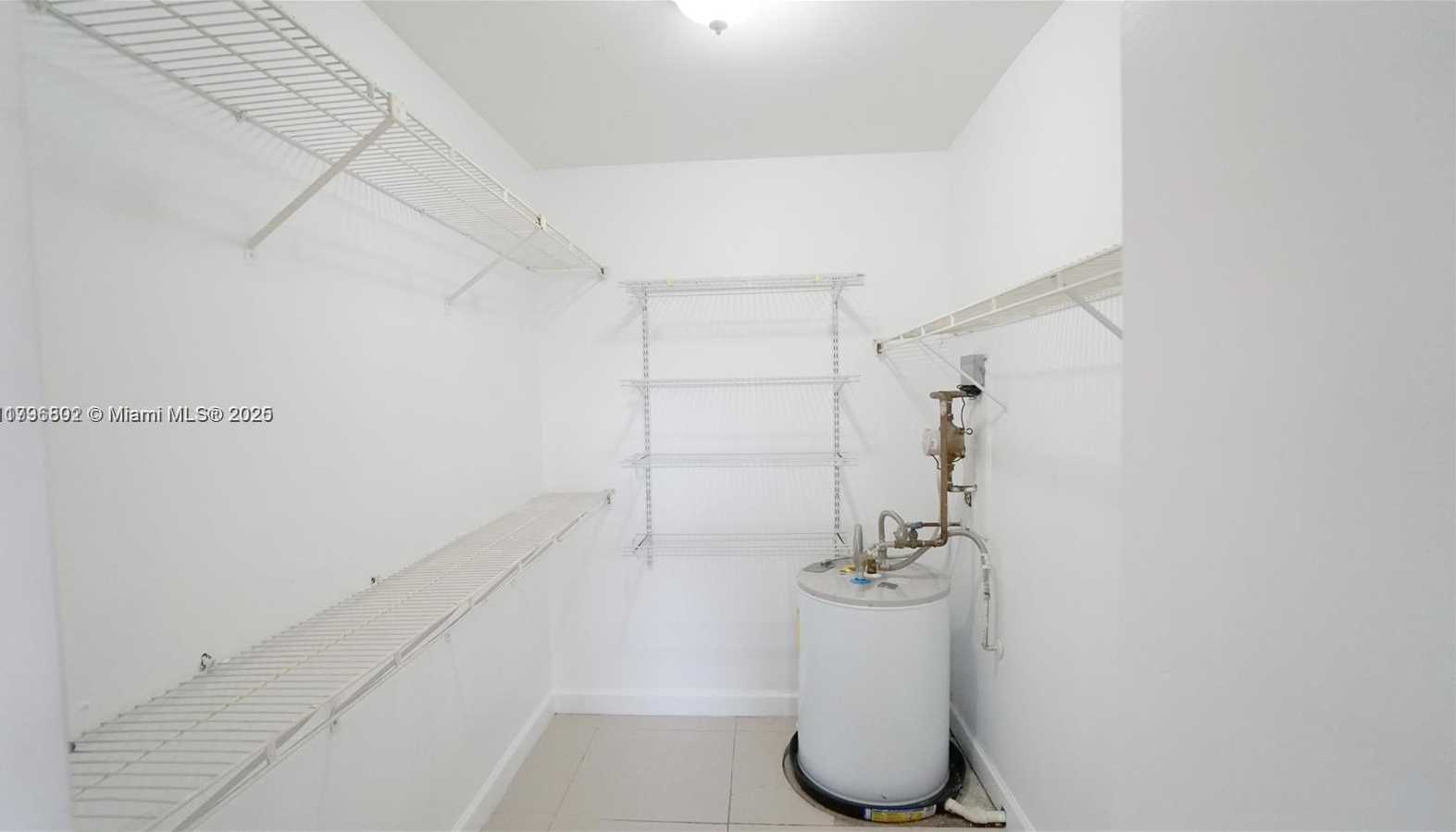 Small Image of 8100 GENEVA CT #343, Doral Number 17
