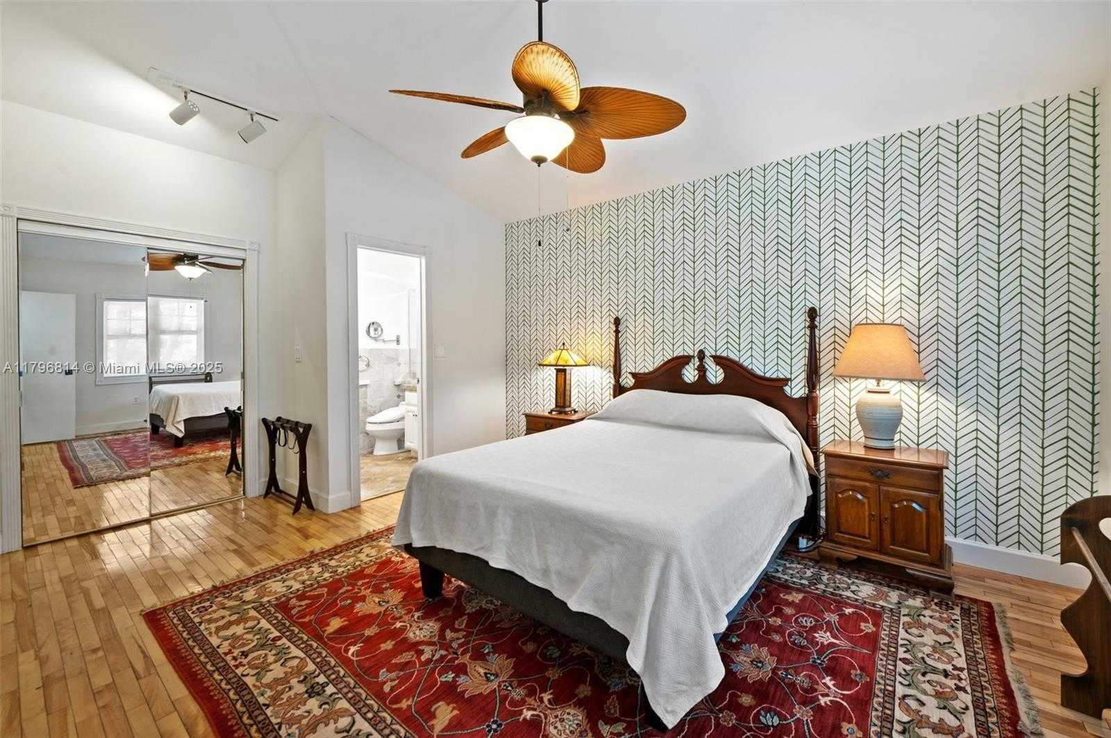 Small Image of 4054 BONITA AVE, Miami Number 14