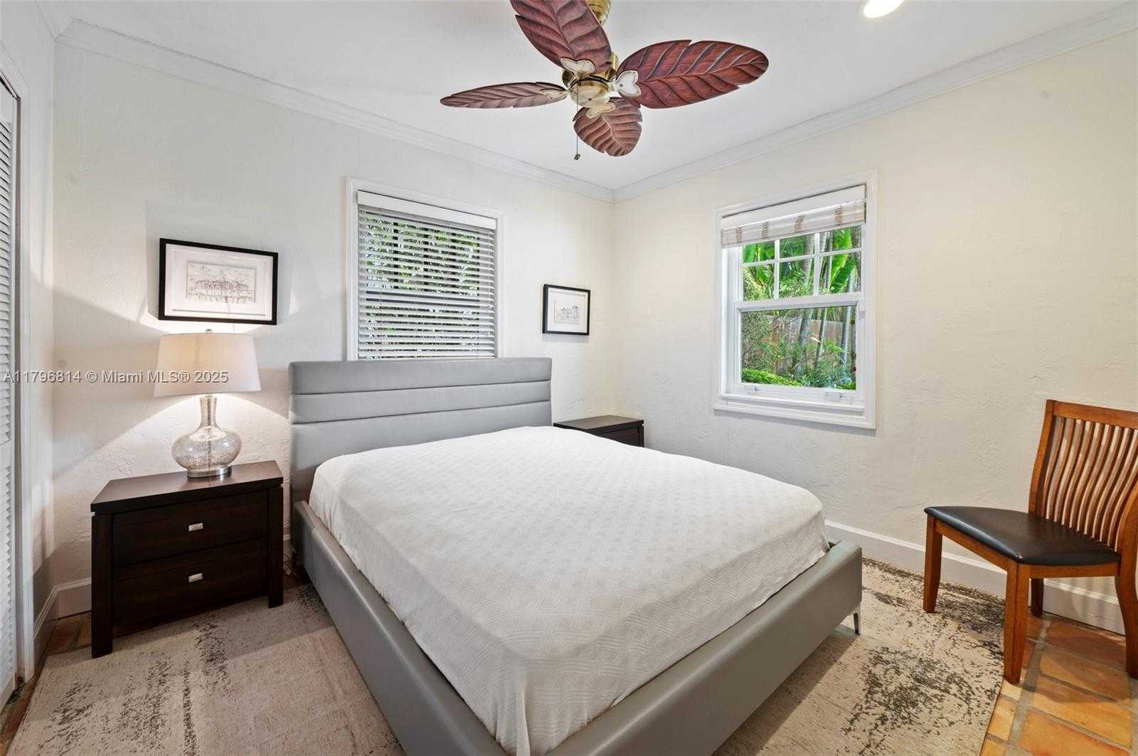 Small Image of 4054 BONITA AVE, Miami Number 18
