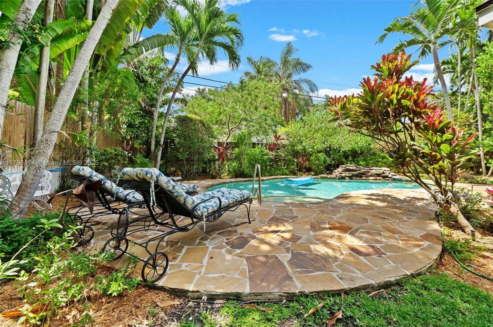 Small Image of 4054 BONITA AVE, Miami Number 22