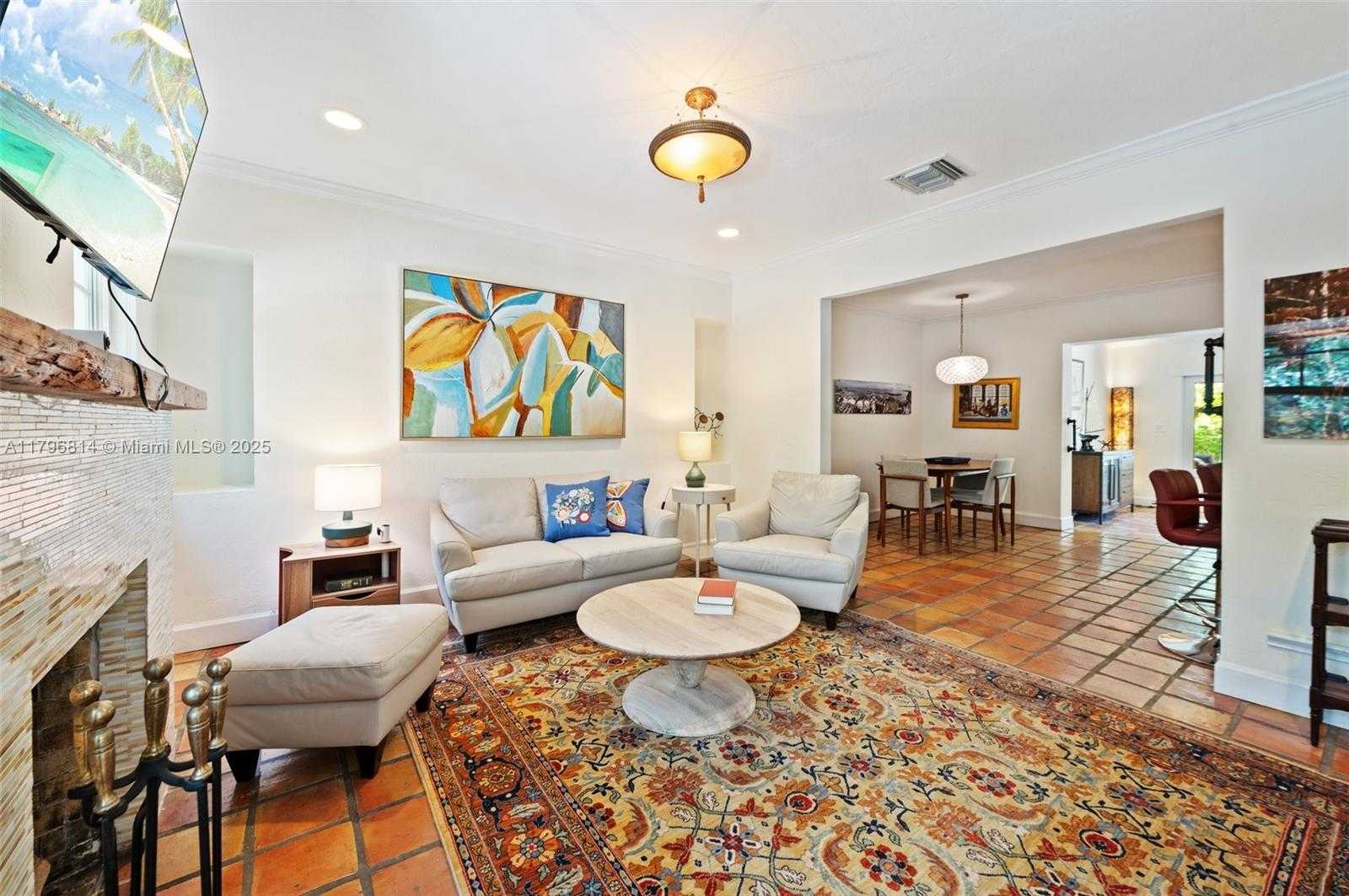 Small Image of 4054 BONITA AVE, Miami Number 6