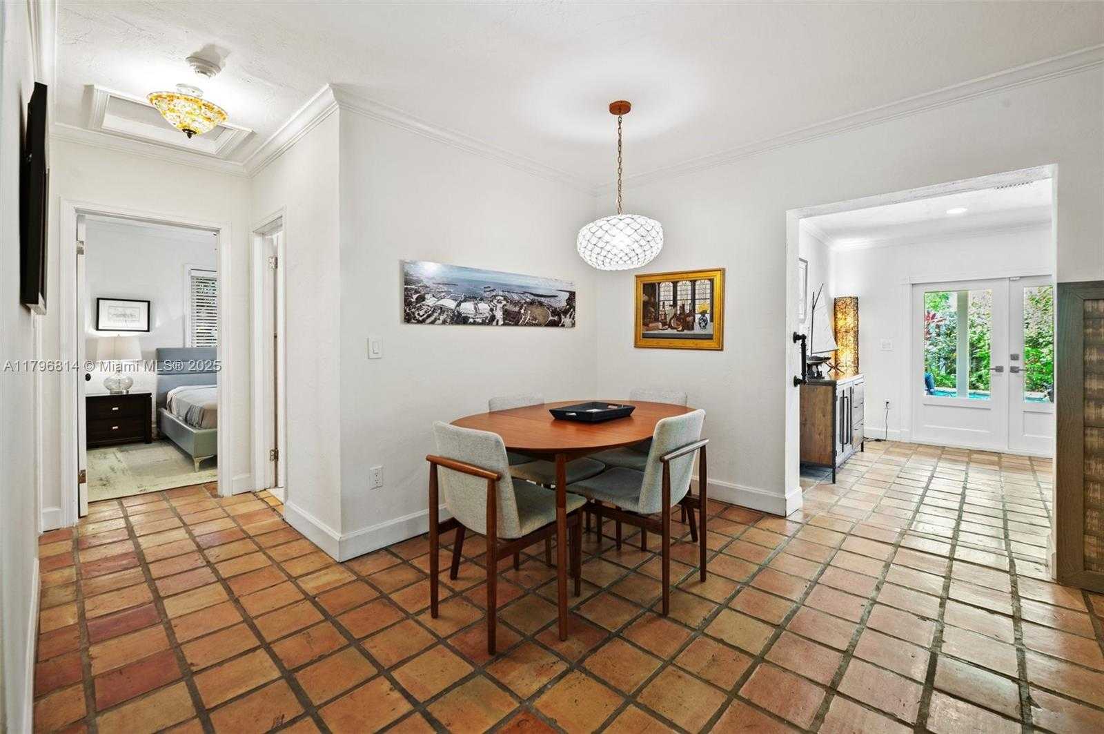 Small Image of 4054 BONITA AVE, Miami Number 8