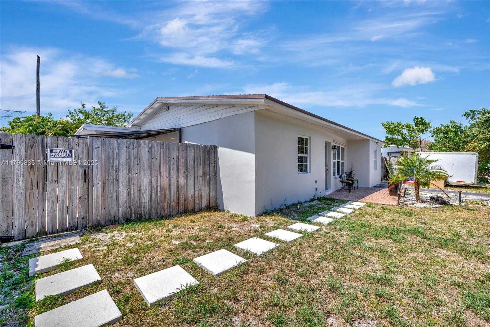 Small Image of 2751 NORTH EAST 9TH TER #2751, Pompano Beach Number 24