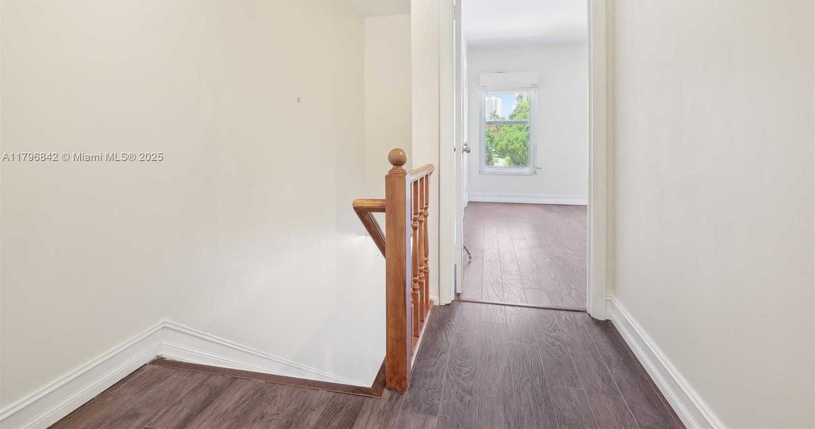 Small Image of 1951 ATLANTIC SHORES BLVD #14, Hallandale Beach Number 20