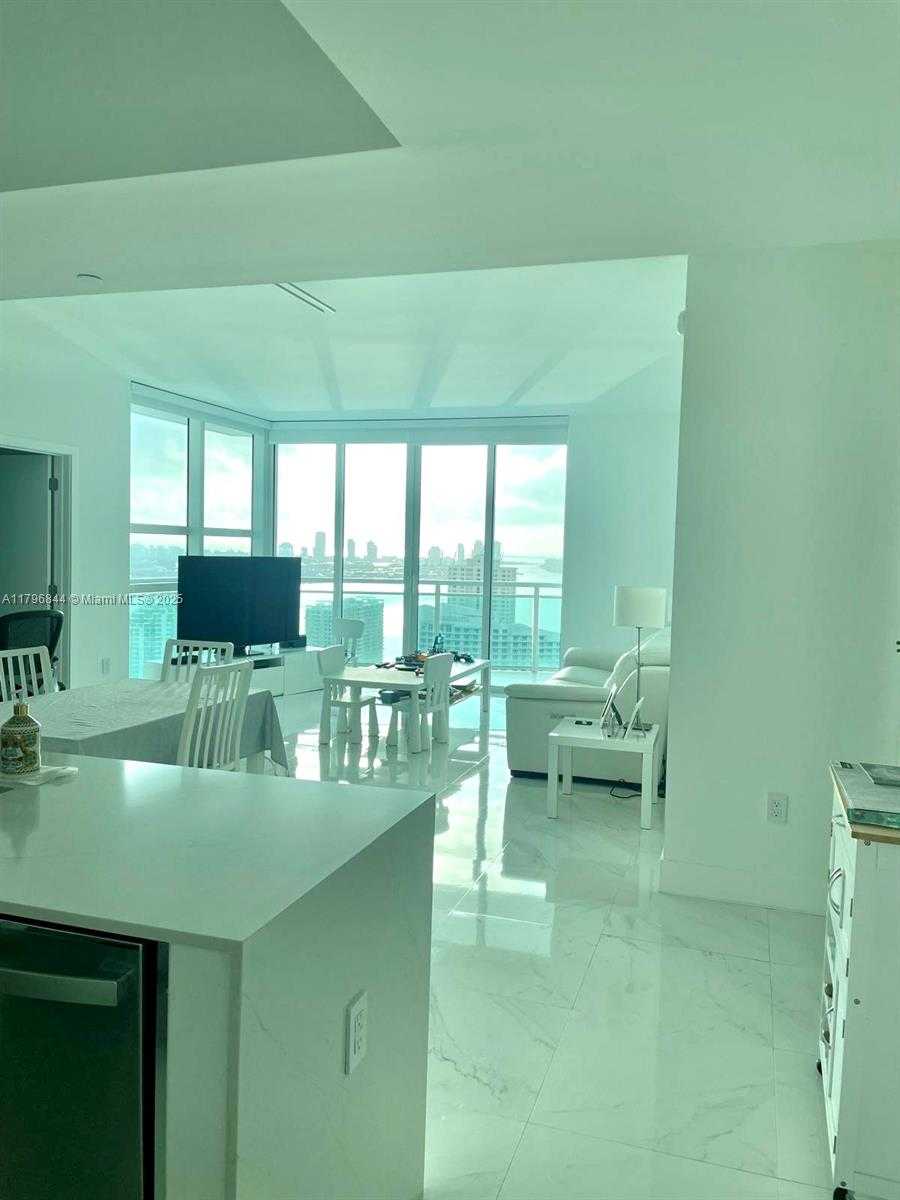 Small Image of 950 BRICKELL BAY DR #3410, Miami Number 3