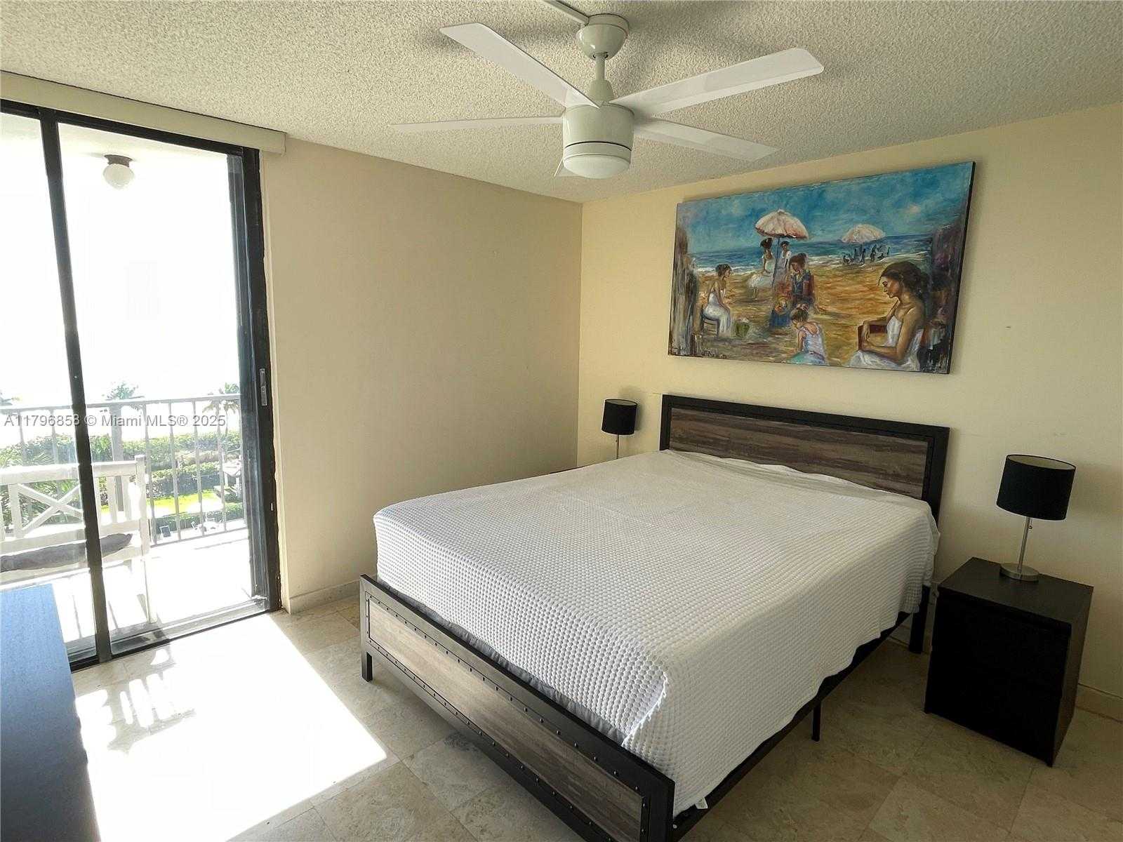 Small Image of 2625 COLLINS AVE #605, Miami Beach Number 6