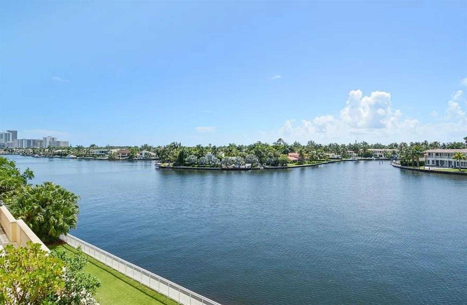 Small Image of 20165 NORTH EAST 39 PL #403, Aventura Number 16