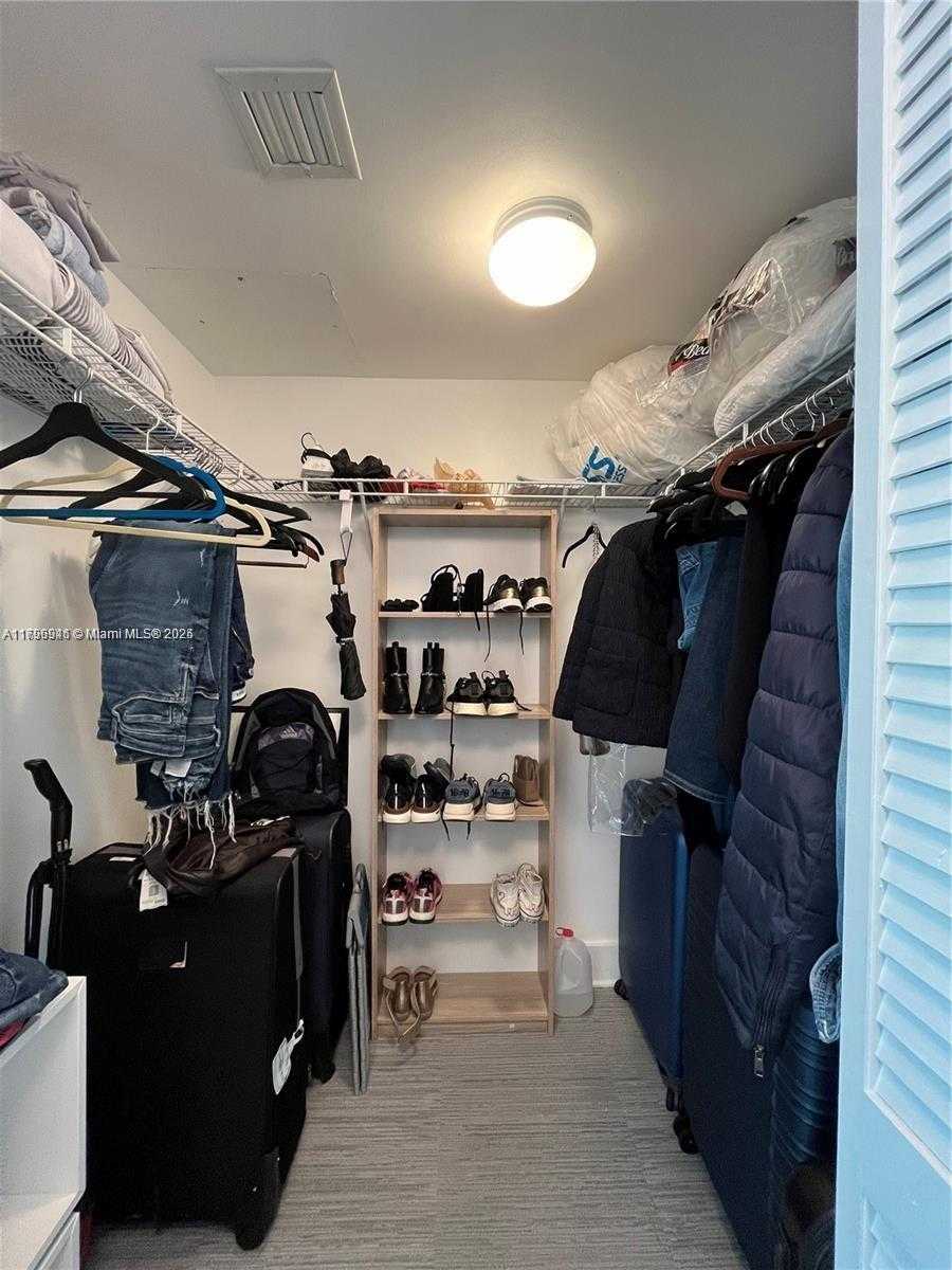 Small Image of 41 SOUTH EAST 5TH ST #504, Miami Number 6