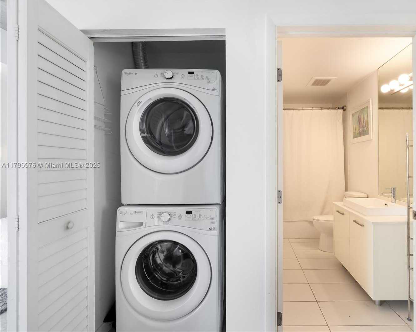 Small Image of 151 SOUTH EAST 1ST ST #3408, Miami Number 17