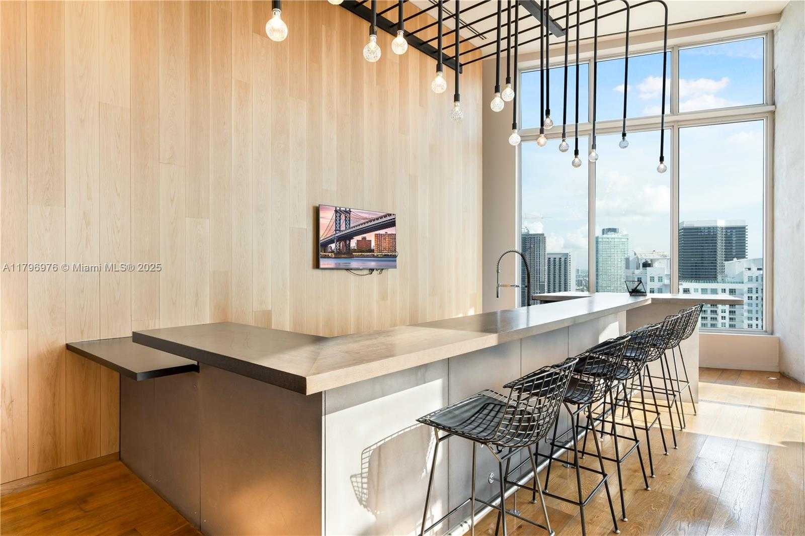 Small Image of 151 SOUTH EAST 1ST ST #3408, Miami Number 26