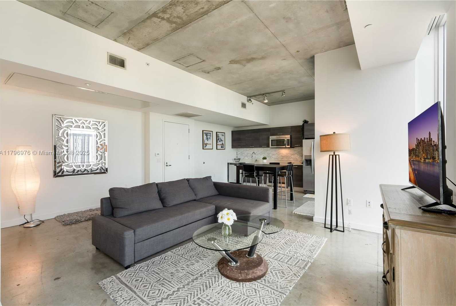 Small Image of 151 SOUTH EAST 1ST ST #3408, Miami Number 6