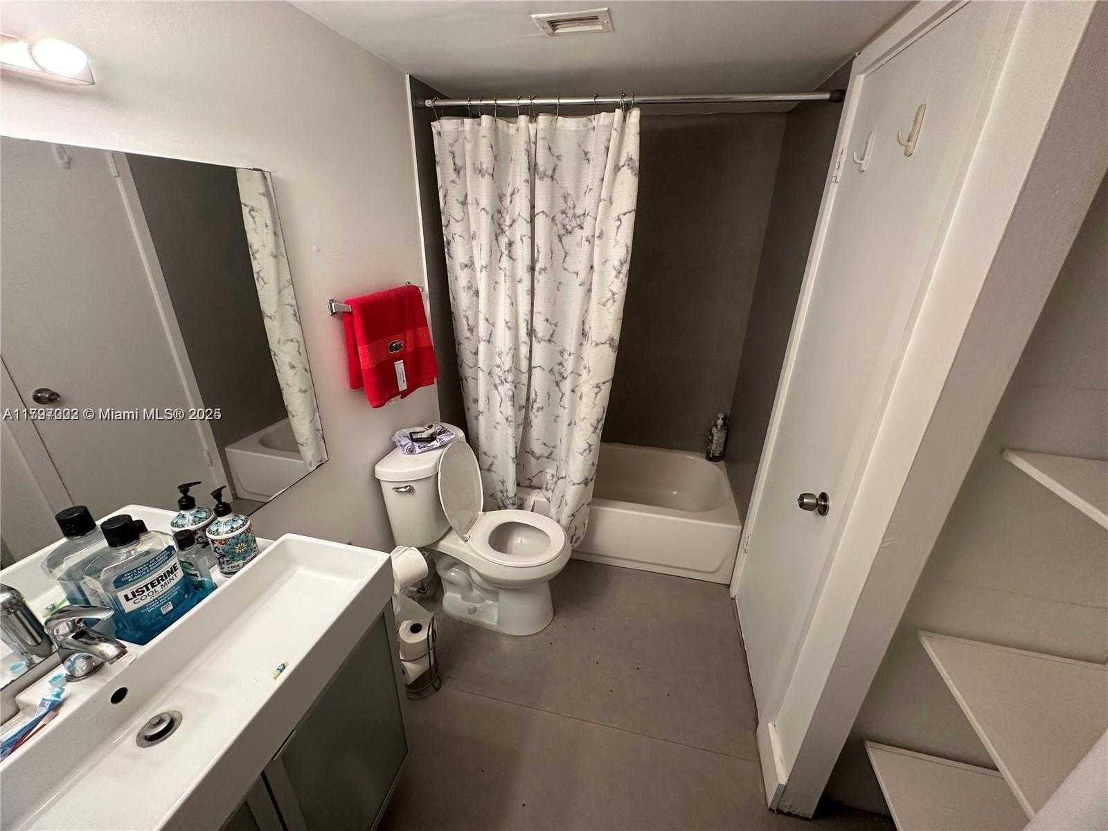 Small Image of 486 NORTH WEST 165TH ST #b-303, Miami Number 5