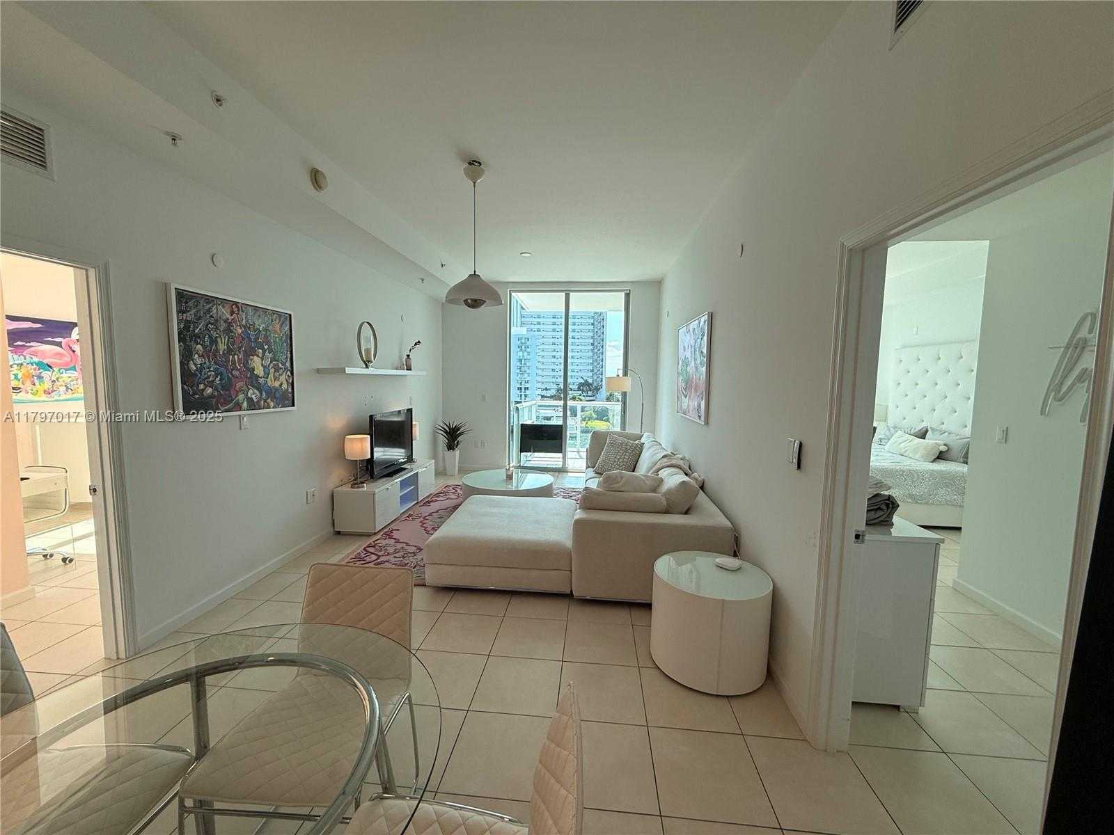 Small Image of 7928 EAST DR #602, North Bay Village Number 5