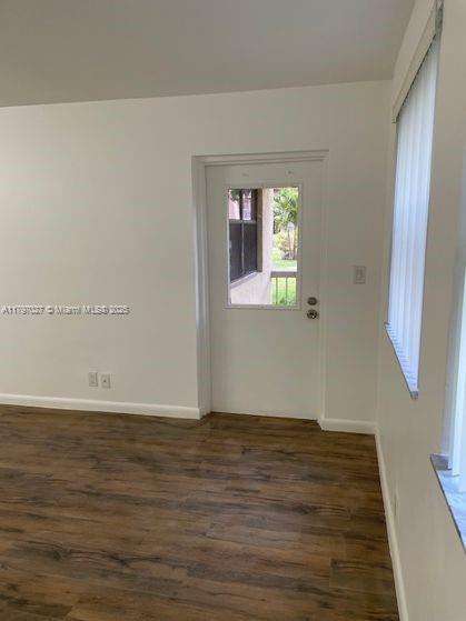 Small Image of 8180 #118, Doral Number 10