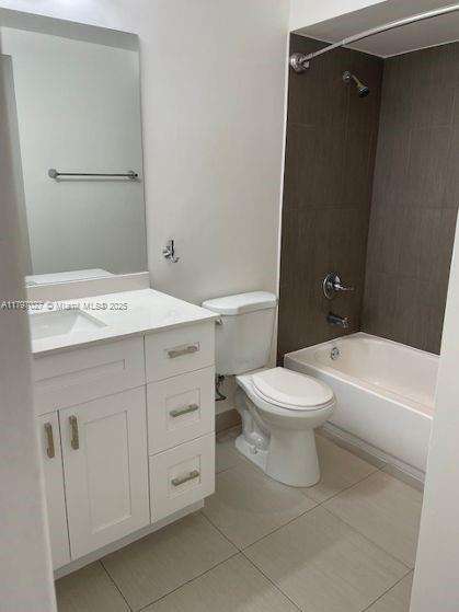 Small Image of 8180 #118, Doral Number 18