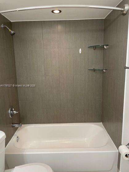 Small Image of 8180 #118, Doral Number 19
