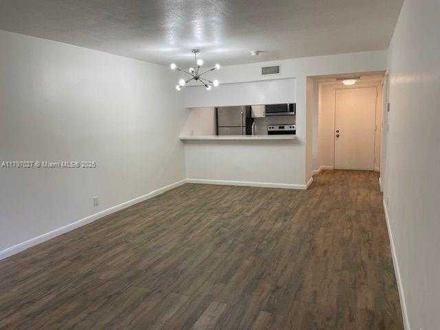 Small Image of 8180 #118, Doral Number 8