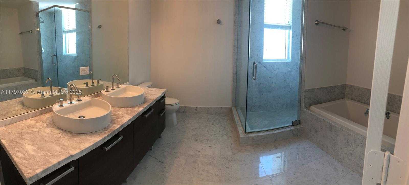 Small Image of 244 BISCAYNE BLVD #1809, Miami Number 13