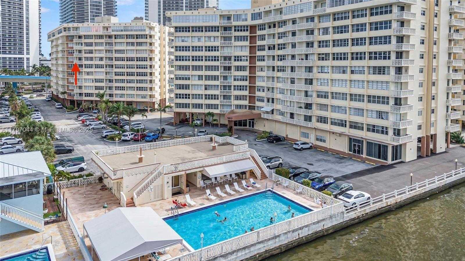 Small Image of 1825 SOUTH OCEAN DR #705, Hallandale Beach Number 13