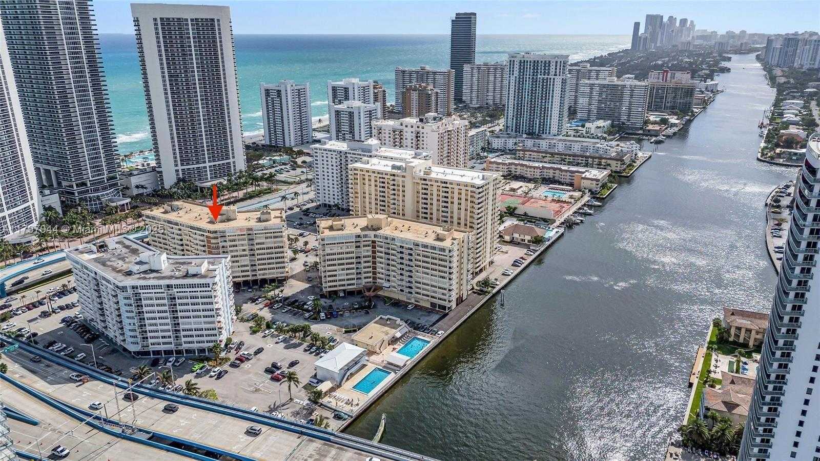 Small Image of 1825 SOUTH OCEAN DR #705, Hallandale Beach Number 2