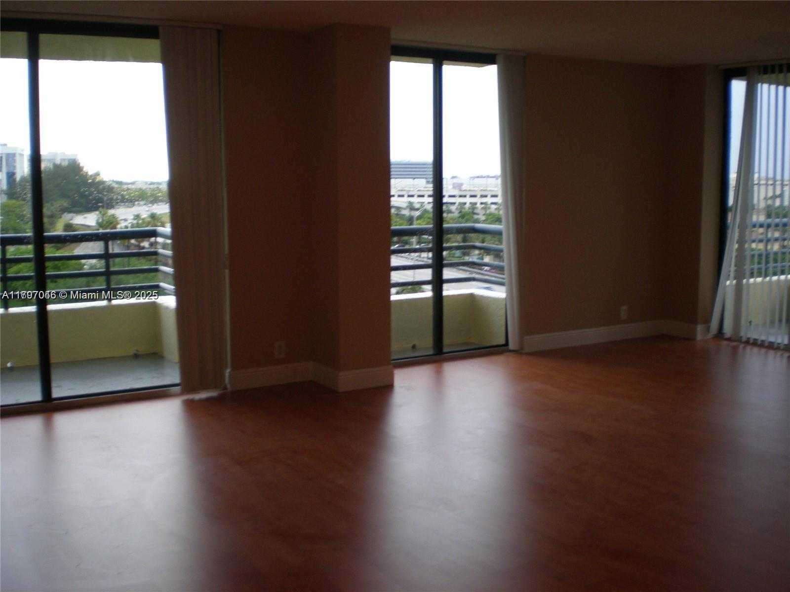 Small Image of 3300 NORTH EAST 191ST ST #806, Aventura Number 10