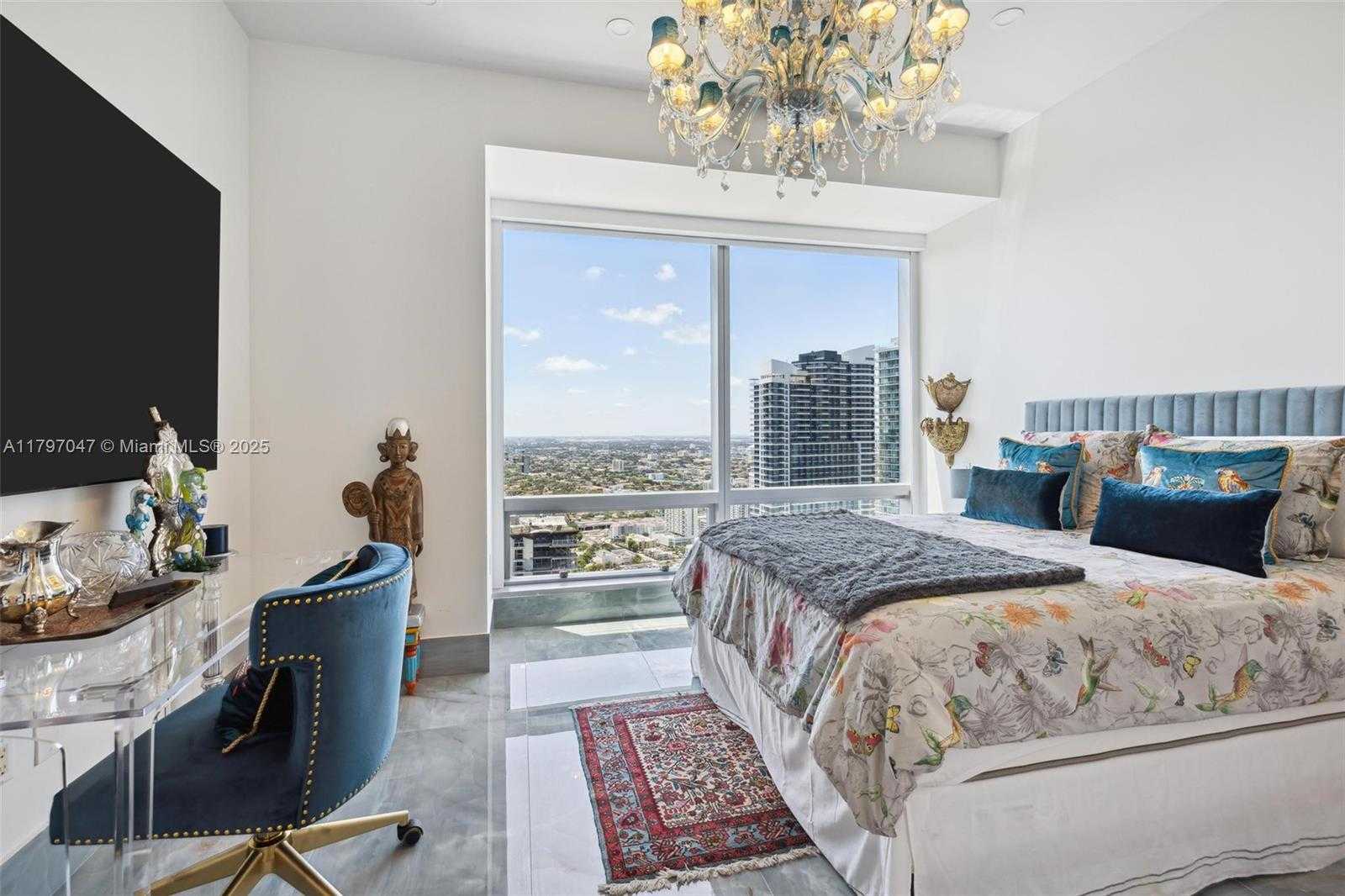 Small Image of 1425 Brickell Ave, Miami, FL 33131, USA Number 16