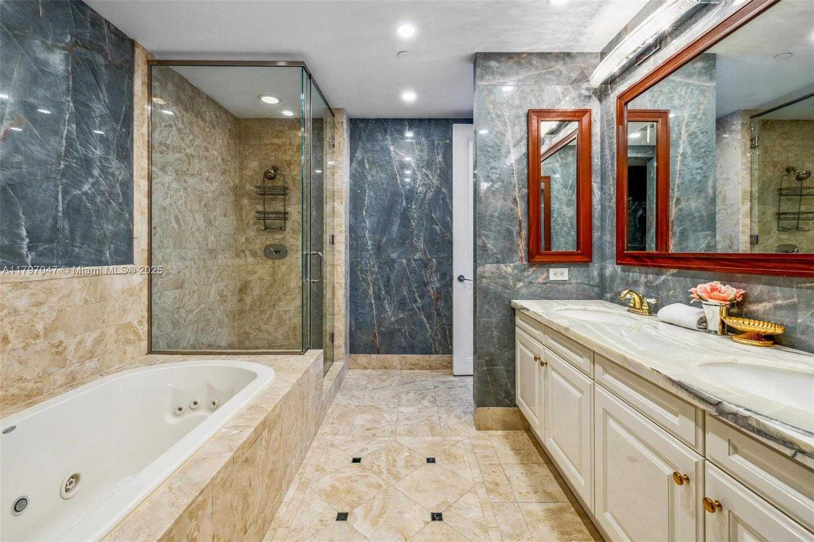 Small Image of 1425 Brickell Ave, Miami, FL 33131, USA Number 19