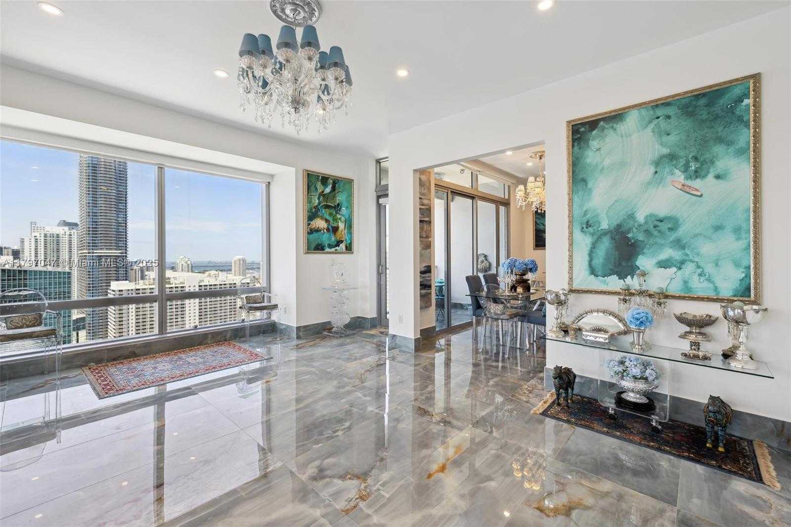 Small Image of 1425 Brickell Ave, Miami, FL 33131, USA Number 20