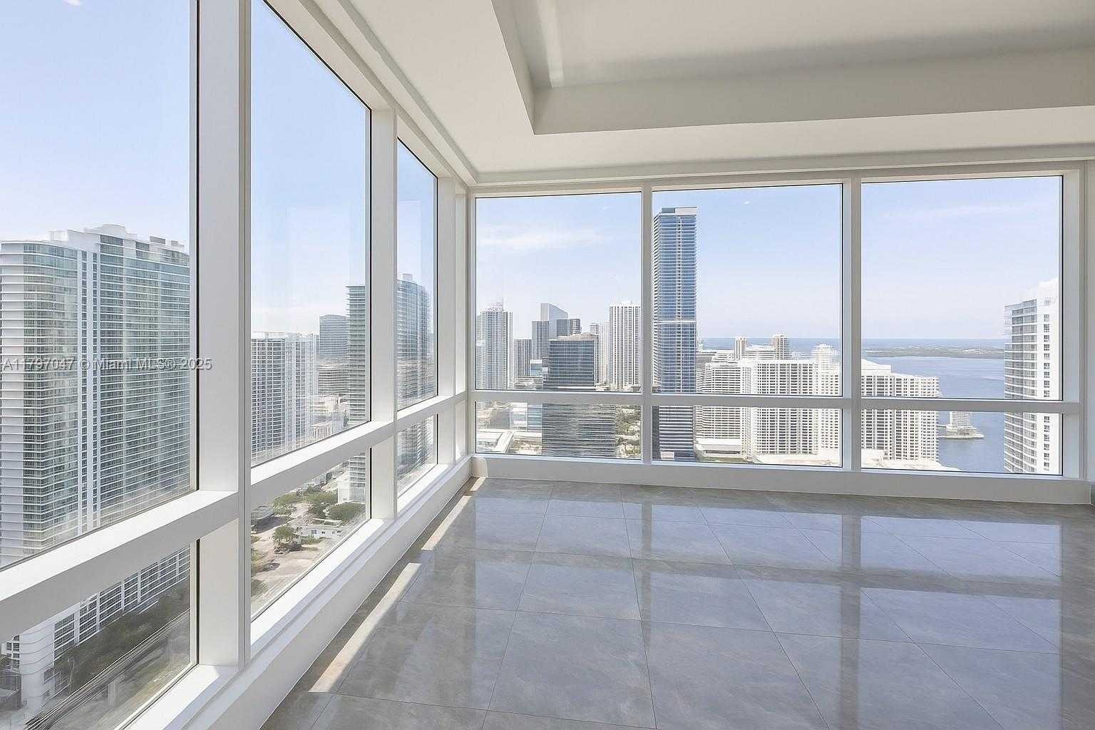Small Image of 1425 Brickell Ave, Miami, FL 33131, USA Number 3