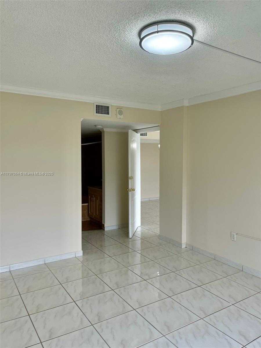 Small Image of 1350 SOUTH WEST 122ND AVE #321, Miami Number 14