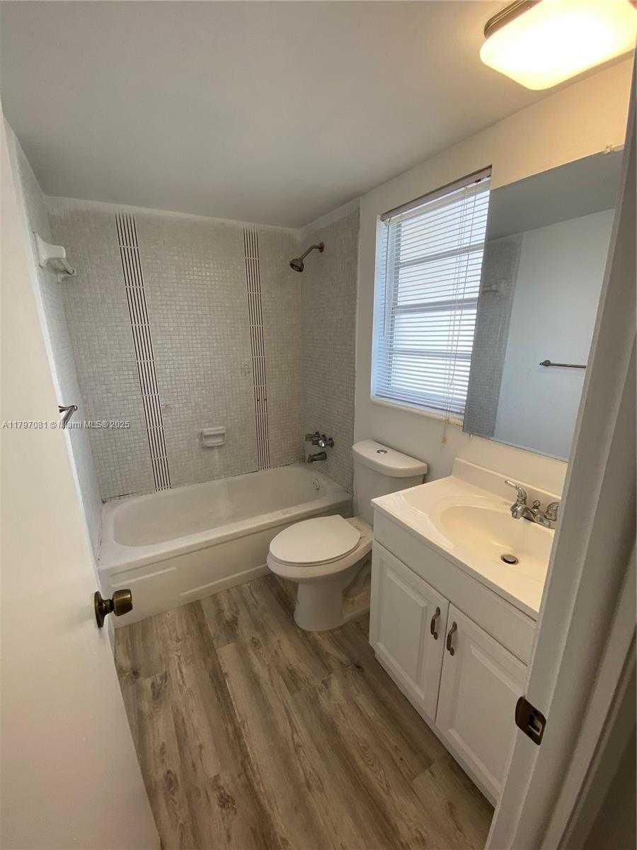 Small Image of 7785 SOUTH WEST 86 ST #E-319, Miami Number 11