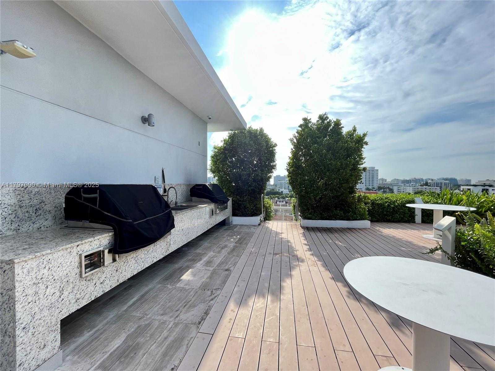 Small Image of 9940 WEST BAY HARBOR DR #3C-S, Bay Harbor Islands Number 21