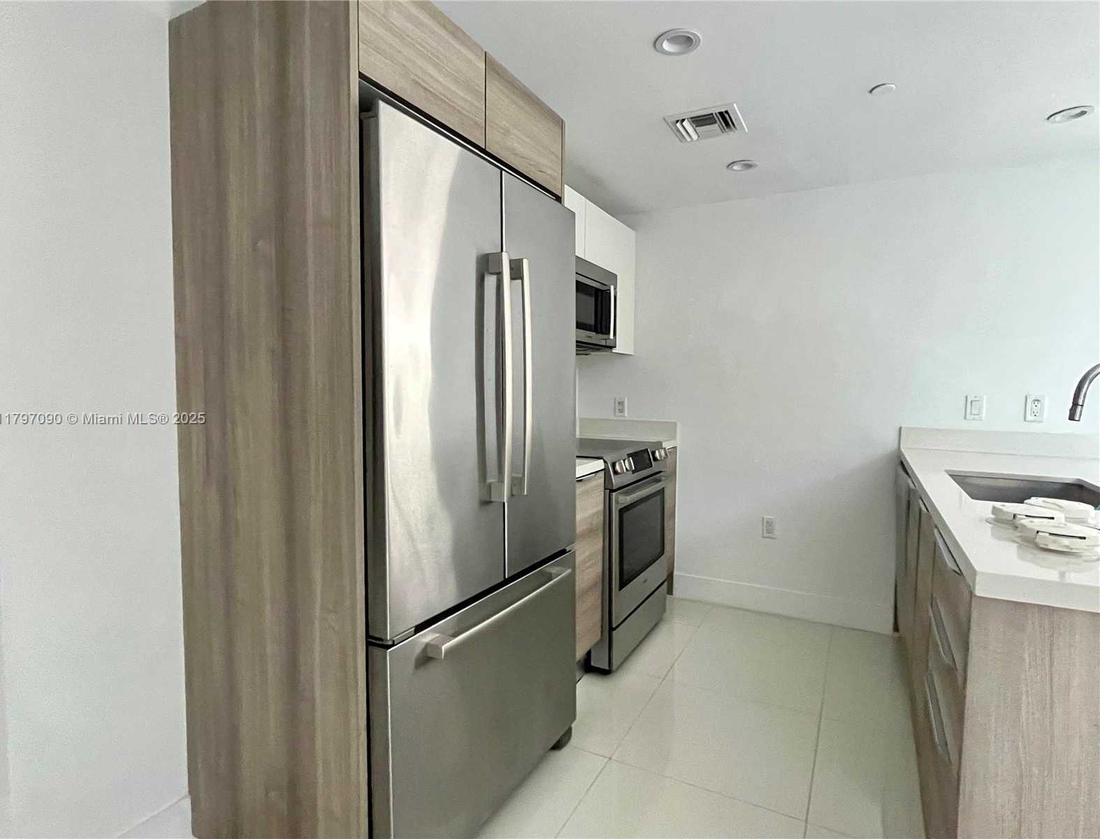 Small Image of 9940 WEST BAY HARBOR DR #3C-S, Bay Harbor Islands Number 3
