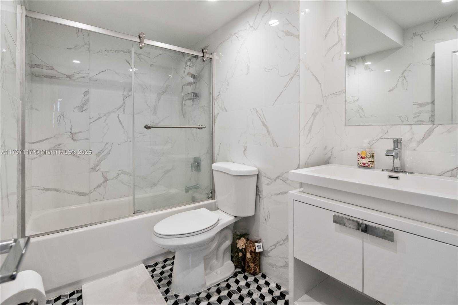 Small Image of 20515 EAST COUNTRY CLUB DR #544, Aventura Number 8