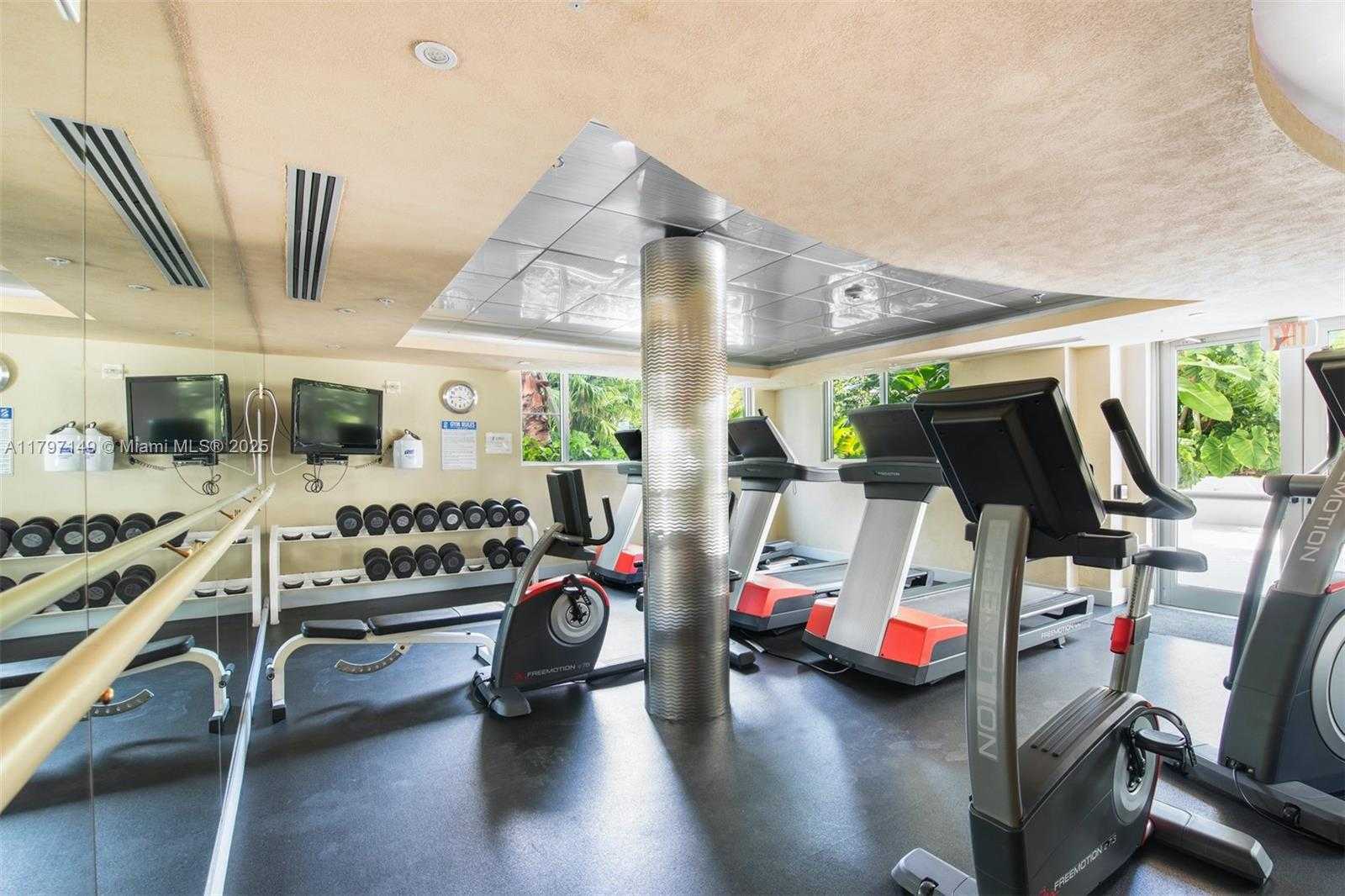 Small Image of 110 WASHINGTON AVE #1817, Miami Beach Number 20