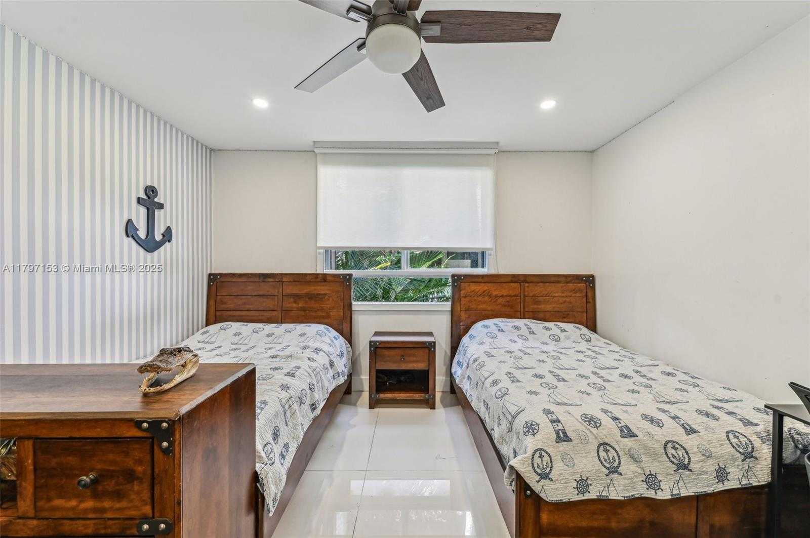 Small Image of 121 CRANDON BLVD #251, Key Biscayne Number 10