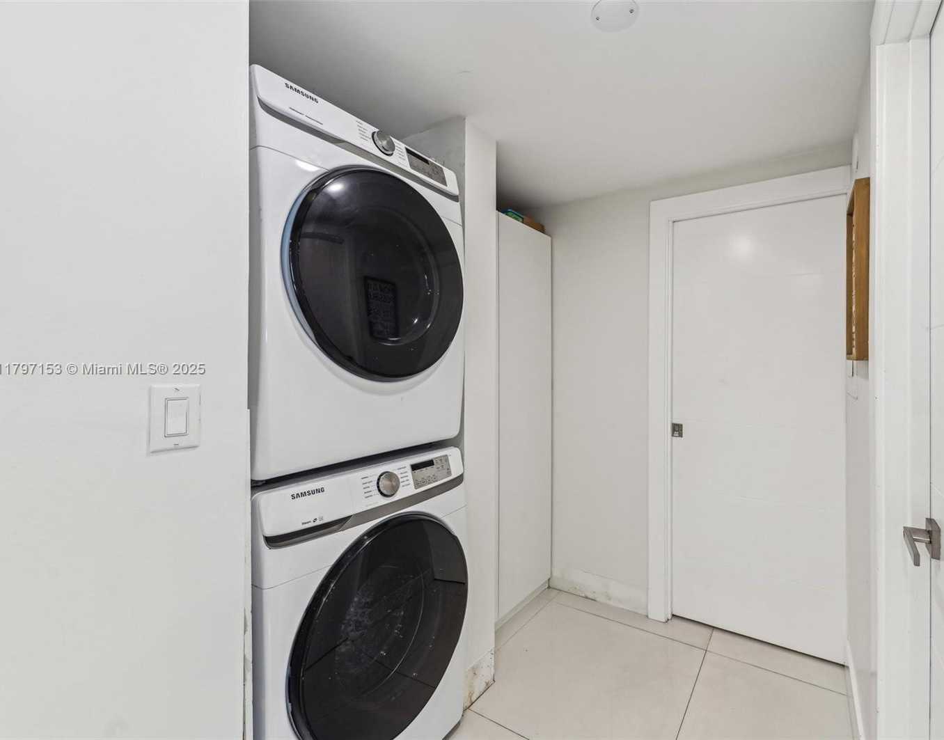 Small Image of 121 CRANDON BLVD #251, Key Biscayne Number 14