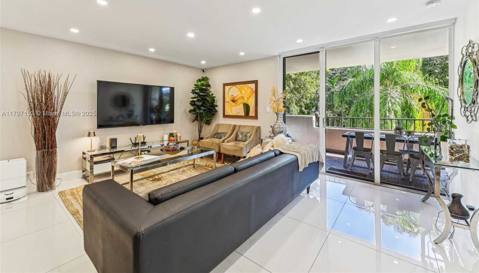 Small Image of 121 CRANDON BLVD #251, Key Biscayne Number 23