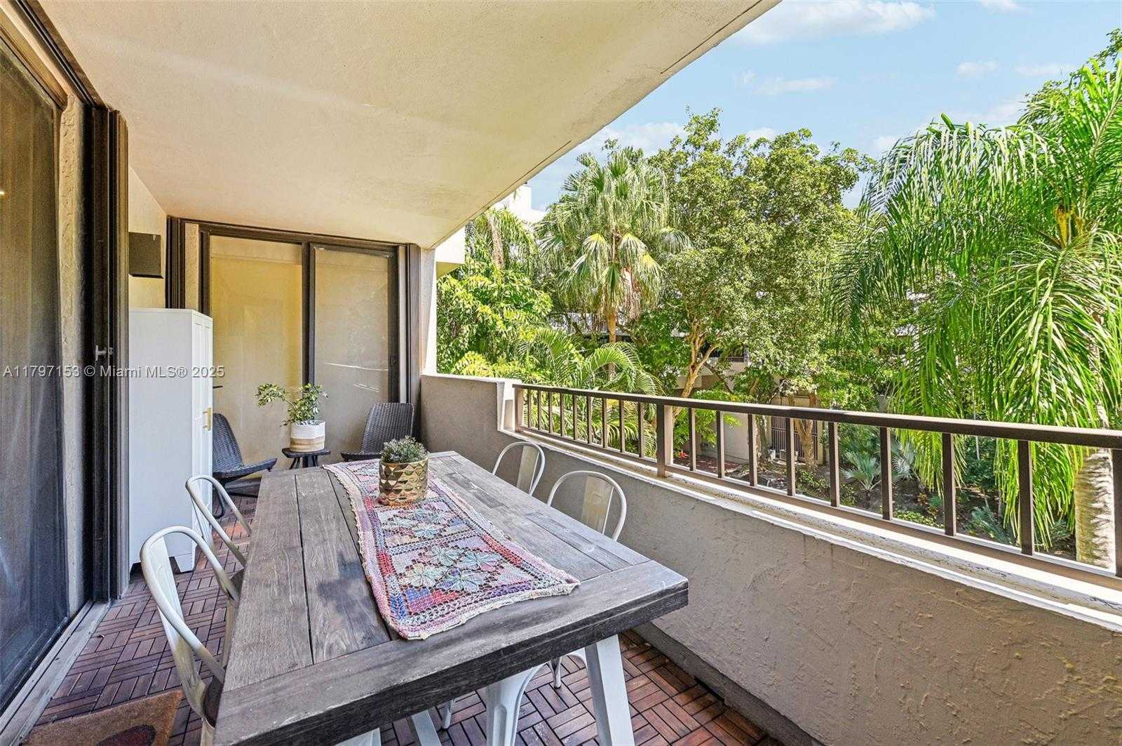 Small Image of 121 CRANDON BLVD #251, Key Biscayne Number 29